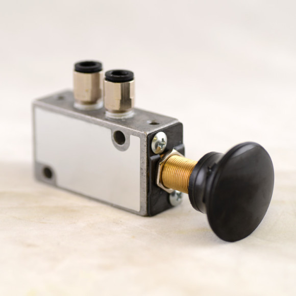 1949-large-air-ejector-palm-button-control-top