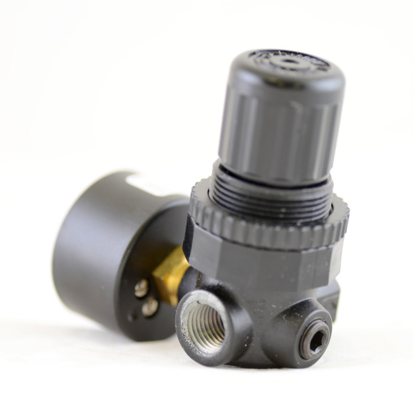 7007-14-dynamic-seal-regulator-backright