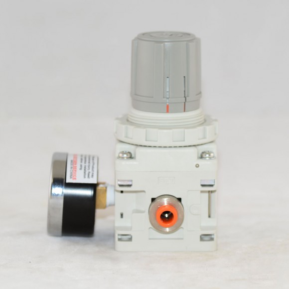 vacuum-regulator-vr2000-rside